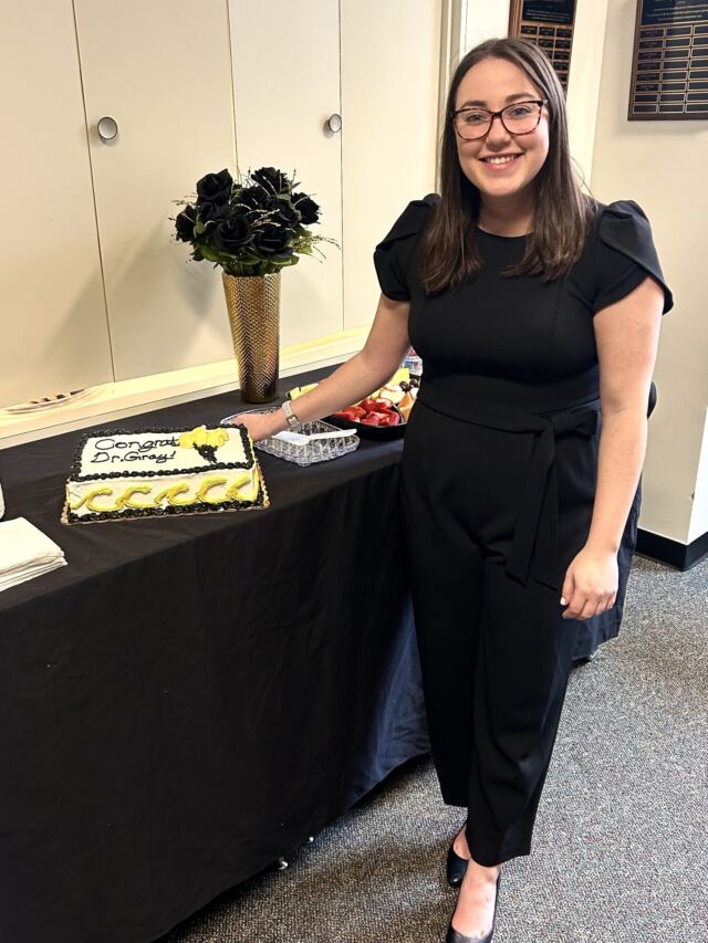 Congratulations Dr. Lindsey Gray, who on Friday successfully defended her thesis “Synergistic Solar Energy Harvesting Solutions”!